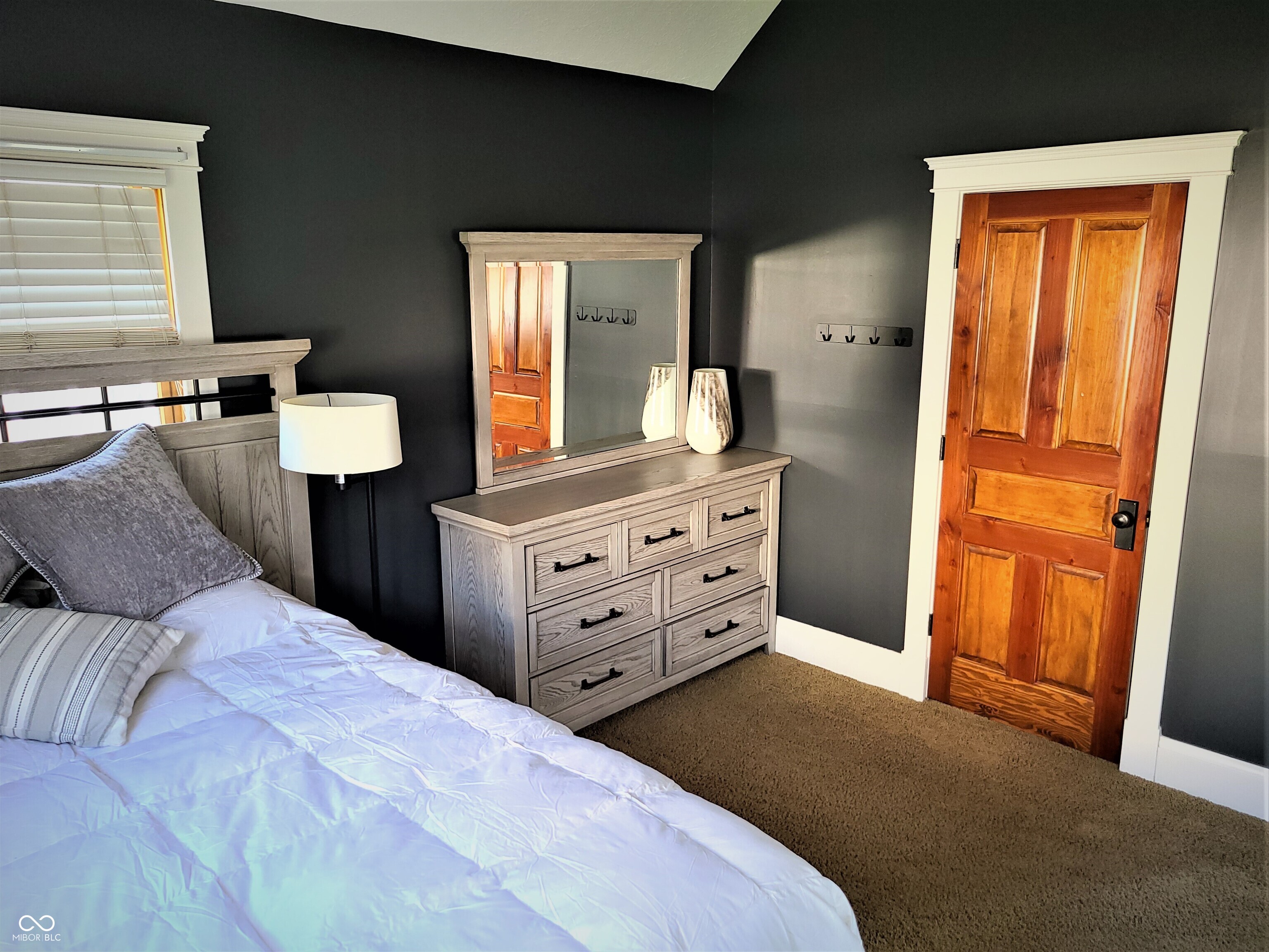 131 1st Avenue Northwest Carmel, IN 46032 - Photo 10 of 63