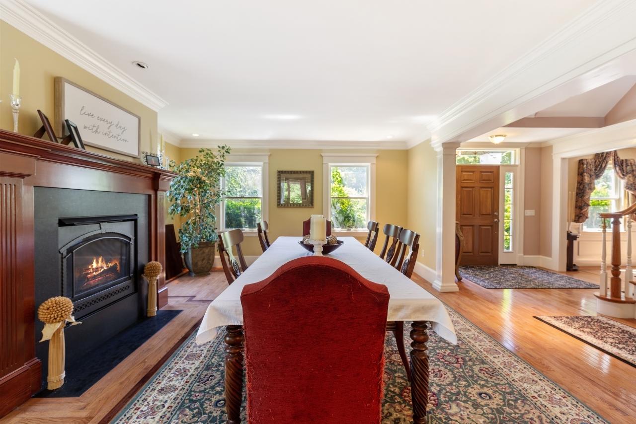 383 Commerce Road Barnstable, MA 02630 - Photo 14 of 46 Dining Room