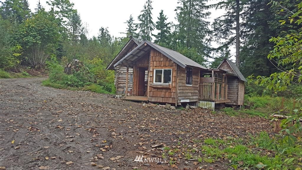 215 Bellicum Road Morton, WA 98356 - Photo 12 of 22 Gallery Image 12