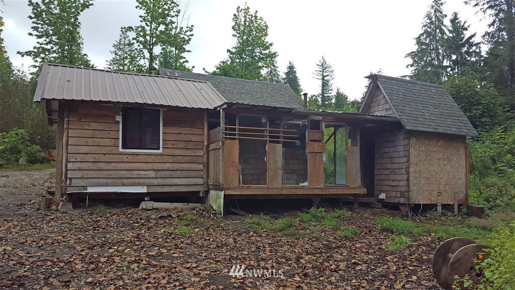 215 Bellicum Road Morton, WA 98356 - Photo 6 of 22 Gallery Image 6