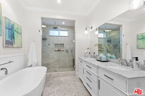 $2,550,000 | 4616 Ventura Canyon Avenue, Sherman Oaks, CA 91423