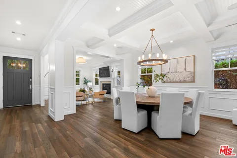 $2,550,000 | 4616 Ventura Canyon Avenue, Sherman Oaks, CA 91423