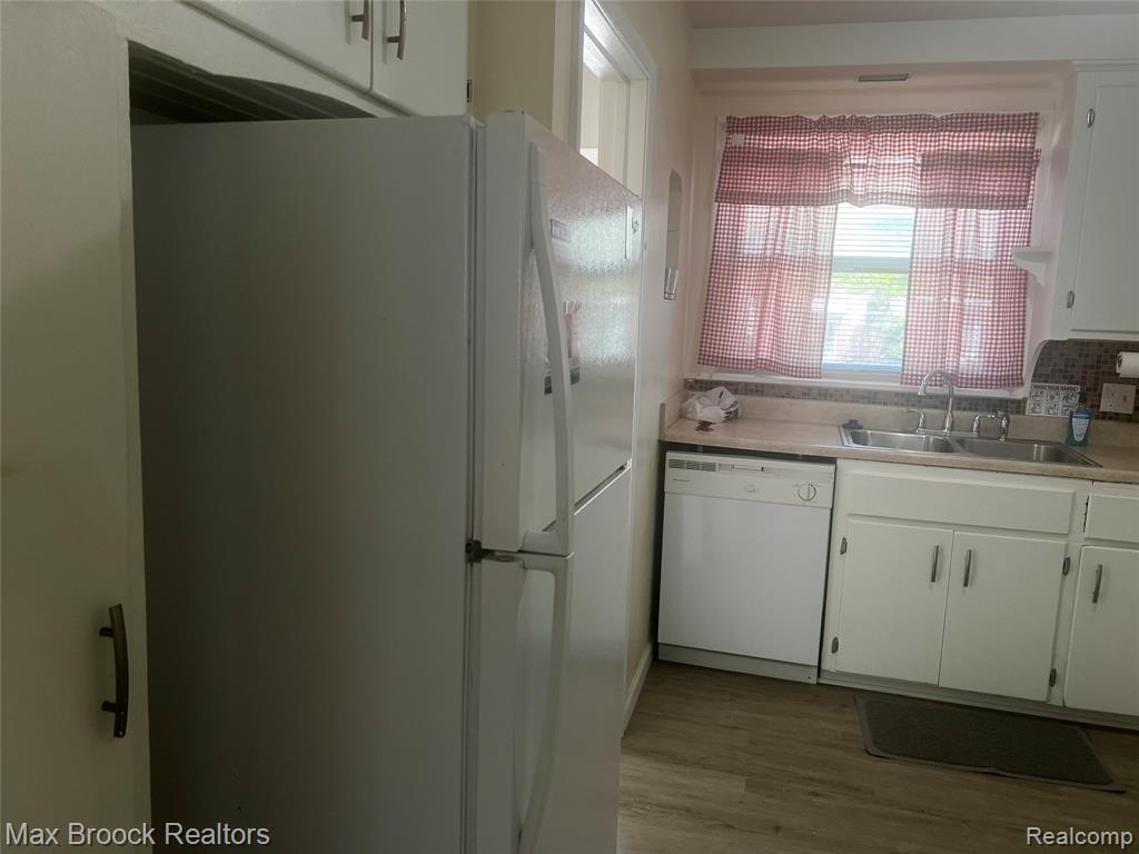 15518 Meyers Road Detroit, MI 48227 - Photo 22 of 29