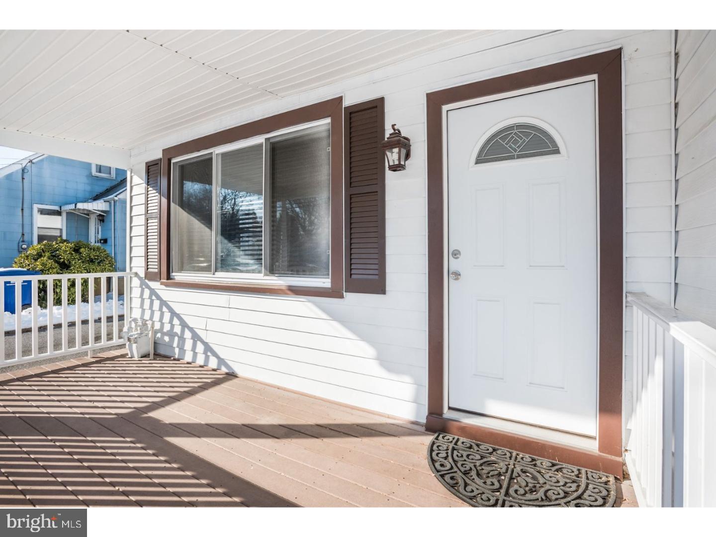 2016 Rancocas Road Burlington Township, NJ 08016 - Photo 2 of 25 Porch