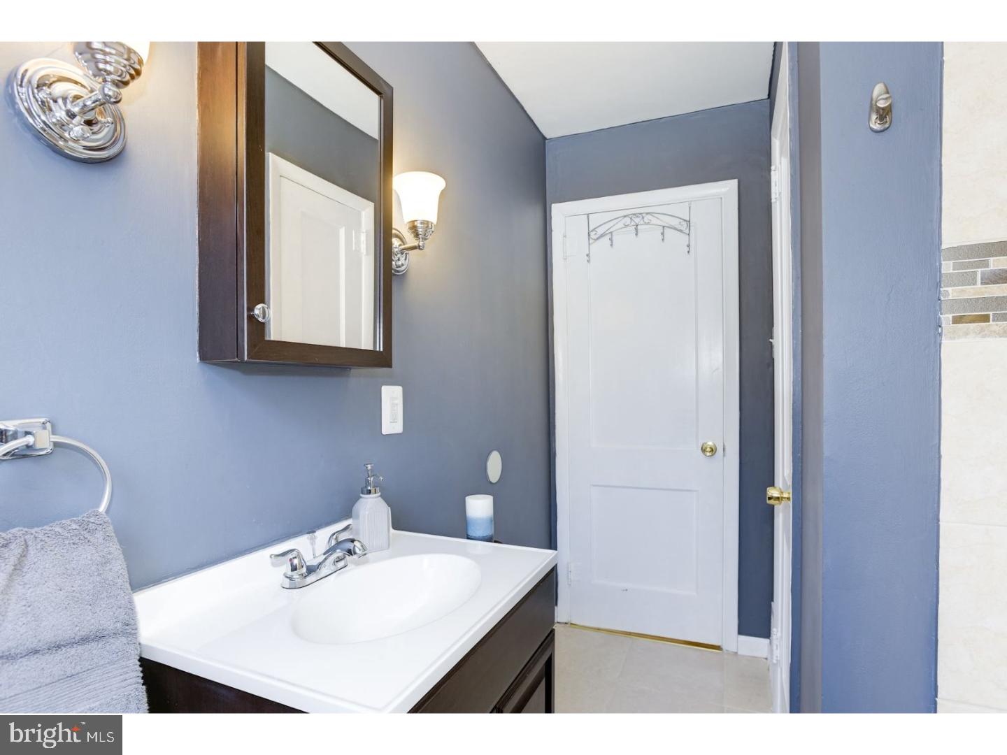 2016 Rancocas Road Burlington Township, NJ 08016 - Photo 14 of 25 Bathroom