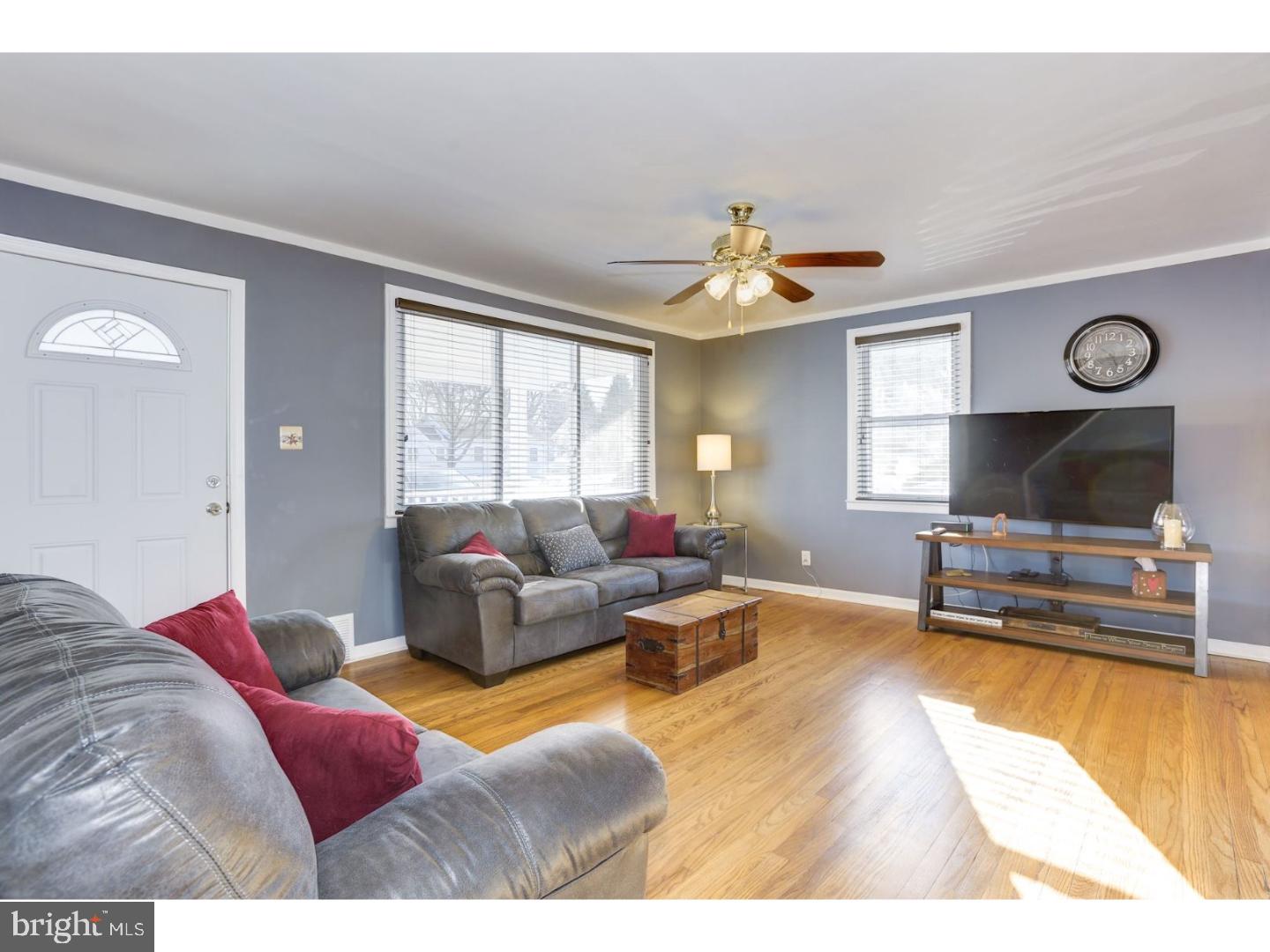 2016 Rancocas Road Burlington Township, NJ 08016 - Photo 7 of 25 Living Room