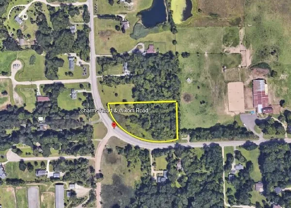 $310,000 | 2610 North Wixom Road, Commerce Township, MI 48382