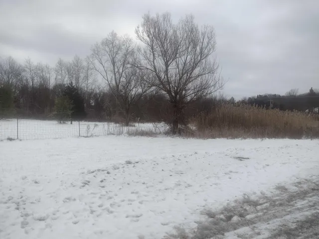 $310,000 | 2610 North Wixom Road, Commerce Township, MI 48382