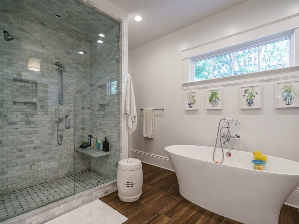 1912 Sunset Drive Raleigh, NC 27608 - Photo 20 of 30 Master Bath