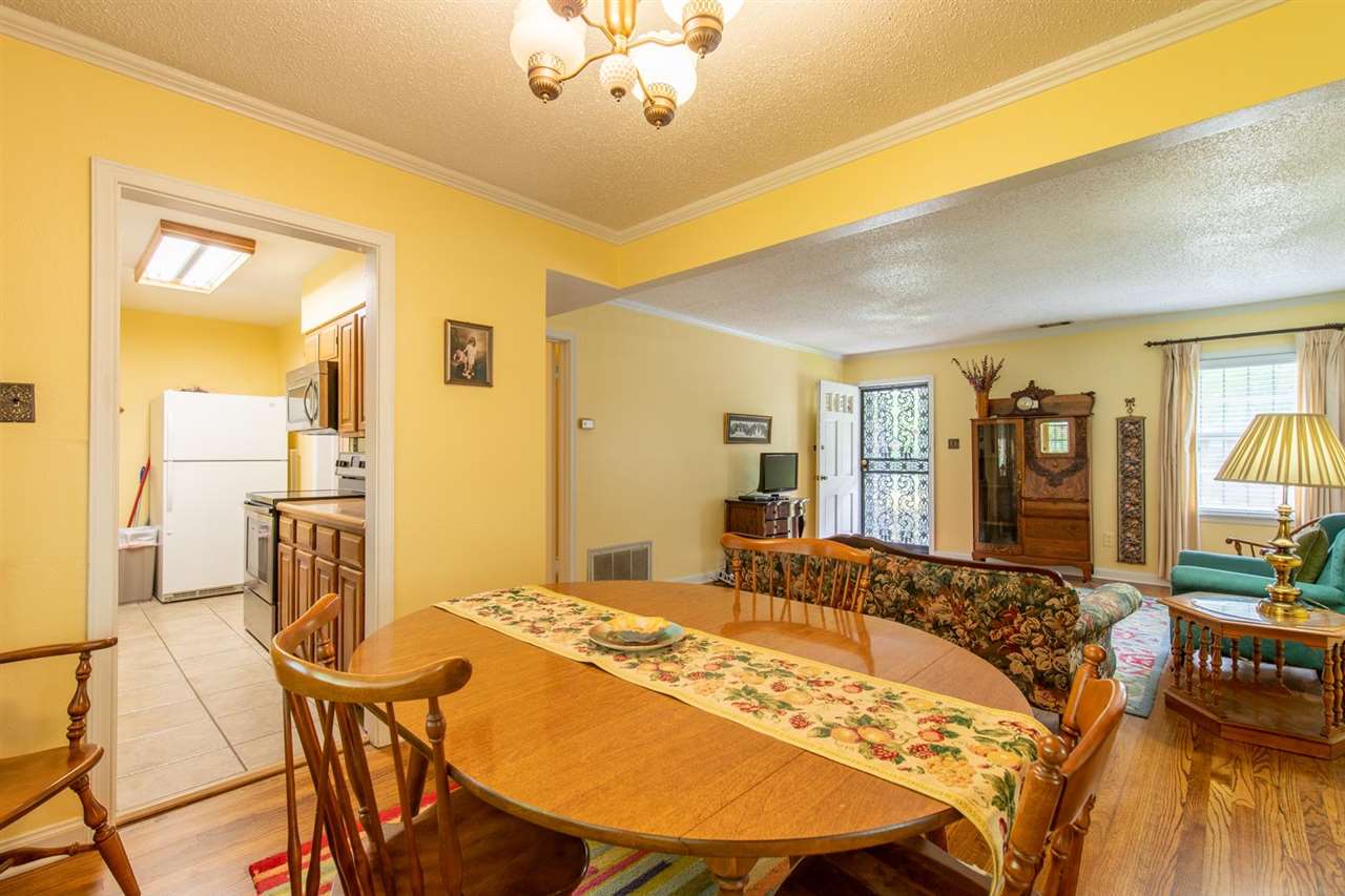 1191 Colonial Road Memphis, TN 38117 - Photo 9 of 24