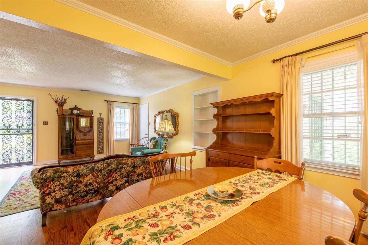 1191 Colonial Road Memphis, TN 38117 - Photo 10 of 24