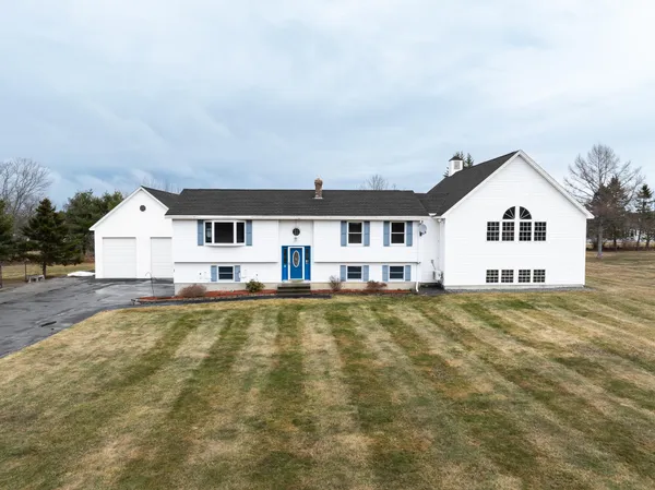 $728,000 | 25 Webber Drive, Hermon, ME 04401