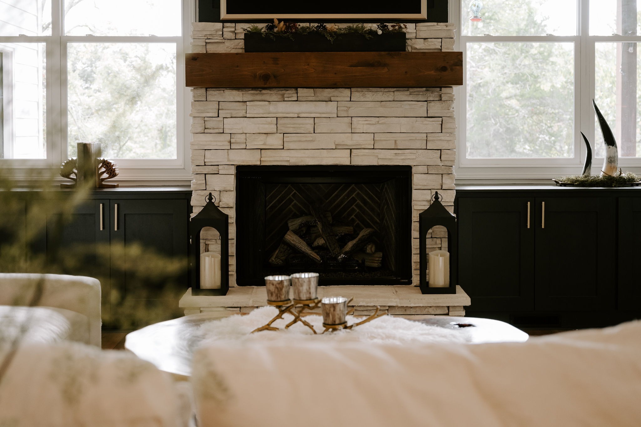 1425 Fuston Hollow Road Auburntown, TN 37016 - Photo 32 of 100 a living room with furniture a window and a fireplace