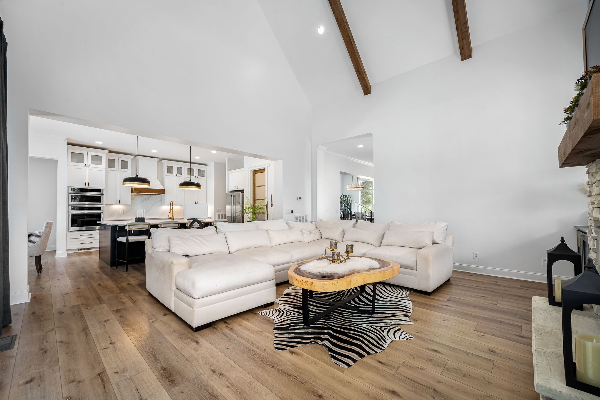 1425 Fuston Hollow Road Auburntown, TN 37016 - Photo 33 of 100 a living room with furniture and a wooden floor