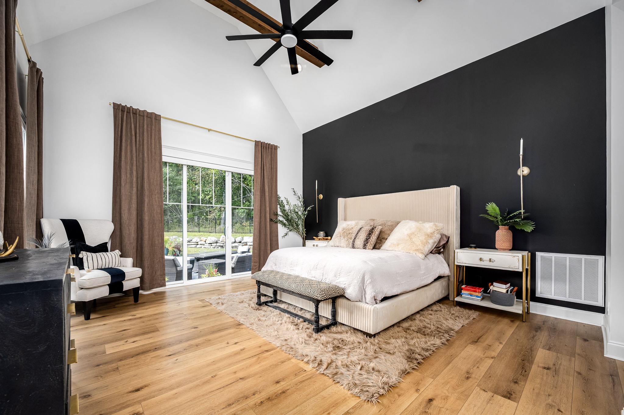 1425 Fuston Hollow Road Auburntown, TN 37016 - Photo 53 of 100 a living room with a bed furniture and a large window