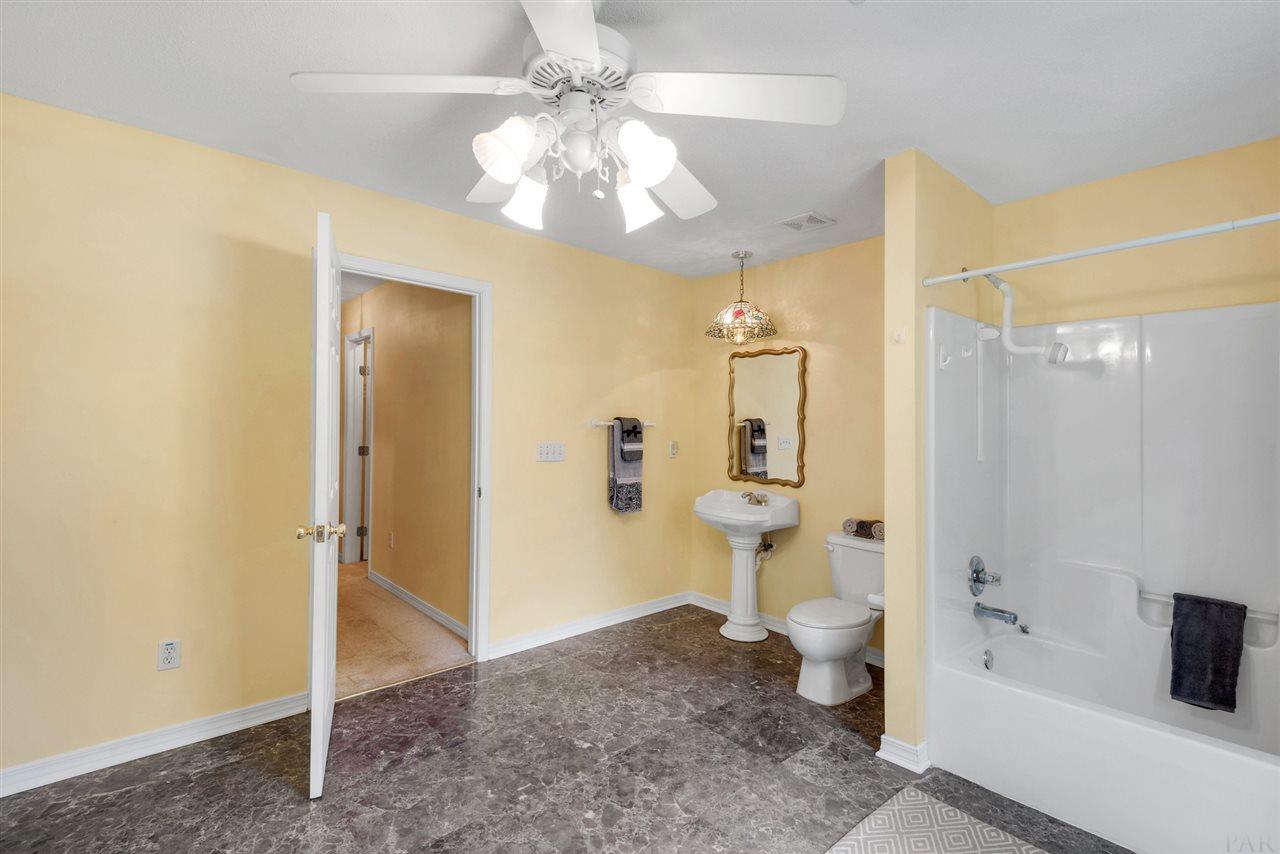 10020 North Loop Road Pensacola, FL 32507 - Photo 49 of 50 Gallery Image 49
