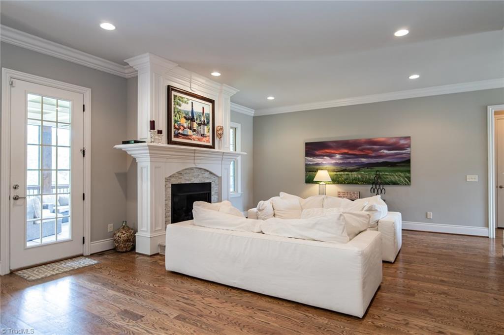 6810 River Farm Drive Oak Ridge, NC 27310 - Photo 6 of 30 Gallery Image 6