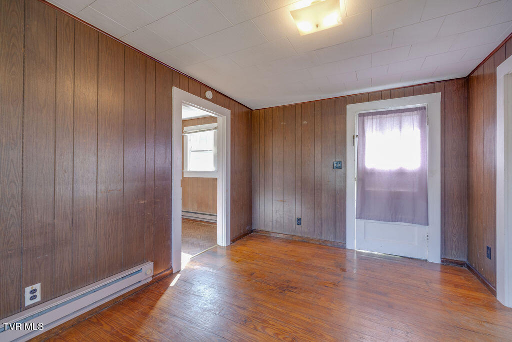 270 Roberts Lane Erwin, TN 37650 - Photo 29 of 47 029