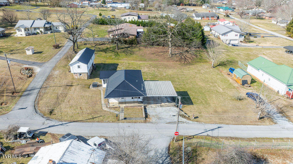 270 Roberts Lane Erwin, TN 37650 - Photo 41 of 47 041