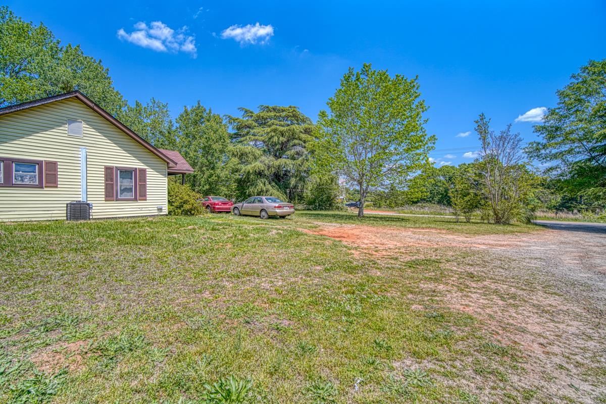 549-691 Rainbow Lake Road Boiling Springs, SC 29316 - Photo 3 of 22