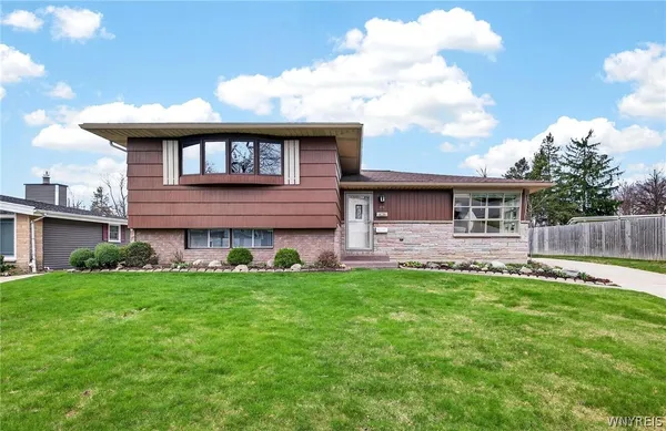 $339,900 | 49 Boxwood Circle, Hamburg, NY 14075