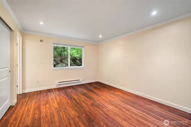 $450,000 | 14010 Northeast 181st Place, Unit C102, Woodinville, WA 98072