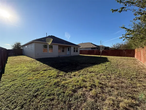 $1,850 | 136 Jackson Blue Lane, Kyle, TX 78640