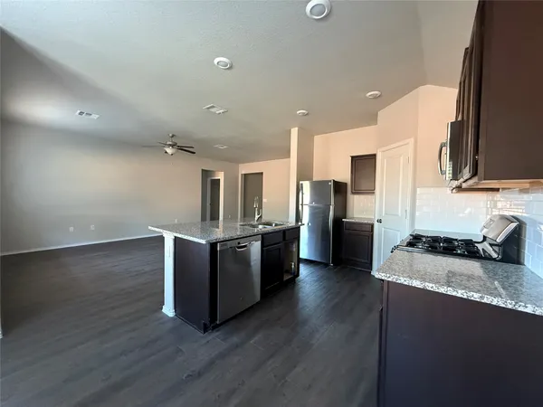 $1,850 | 136 Jackson Blue Lane, Kyle, TX 78640