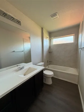 $1,850 | 136 Jackson Blue Lane, Kyle, TX 78640