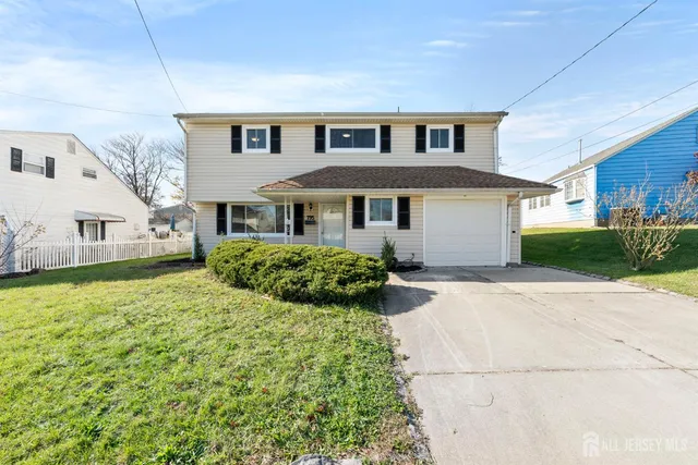 $539,900 | 795 May Avenue, Perth Amboy, NJ 08861