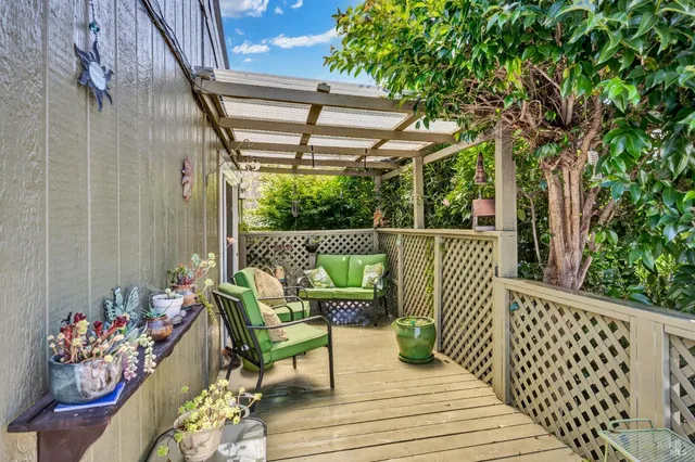 $230,000 | 6468 Washington Street, Unit 204, Yountville, CA 94599
