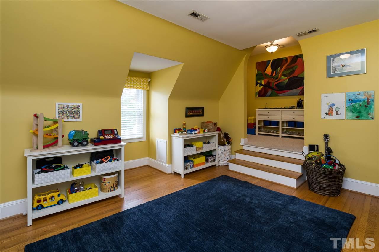 2106 Reaves Drive Raleigh, NC 27608 - Photo 18 of 30 Gallery Image 18