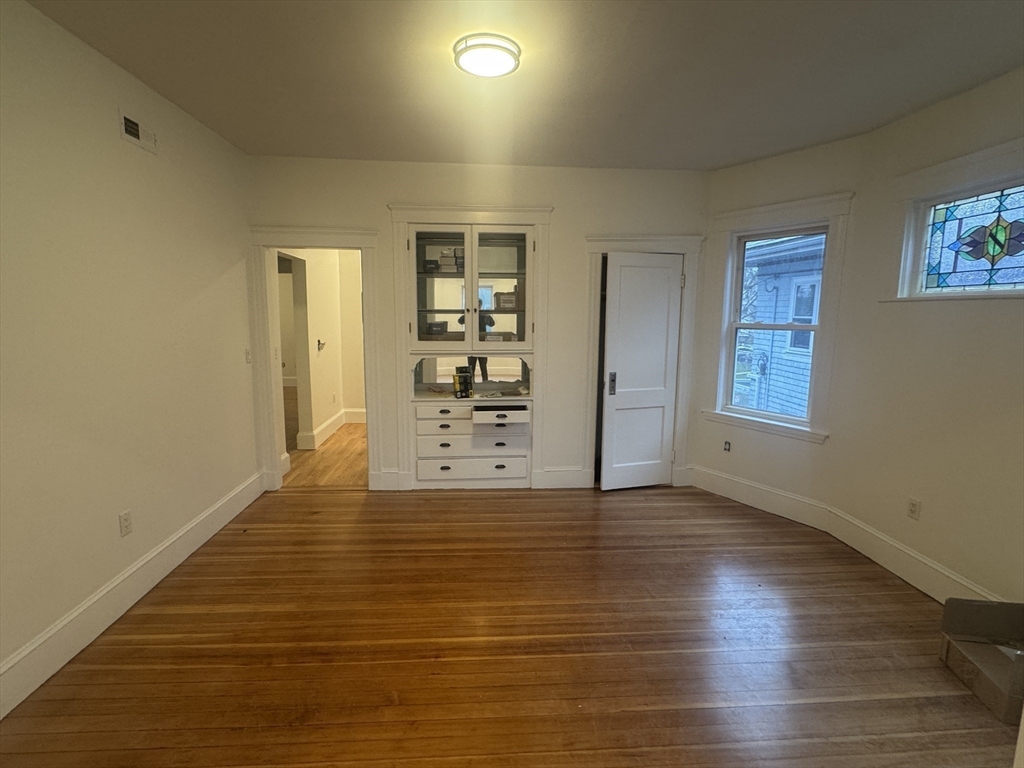 26 Roseclair Street, Unit 2 Boston, MA 02125 - Photo 6 of 13