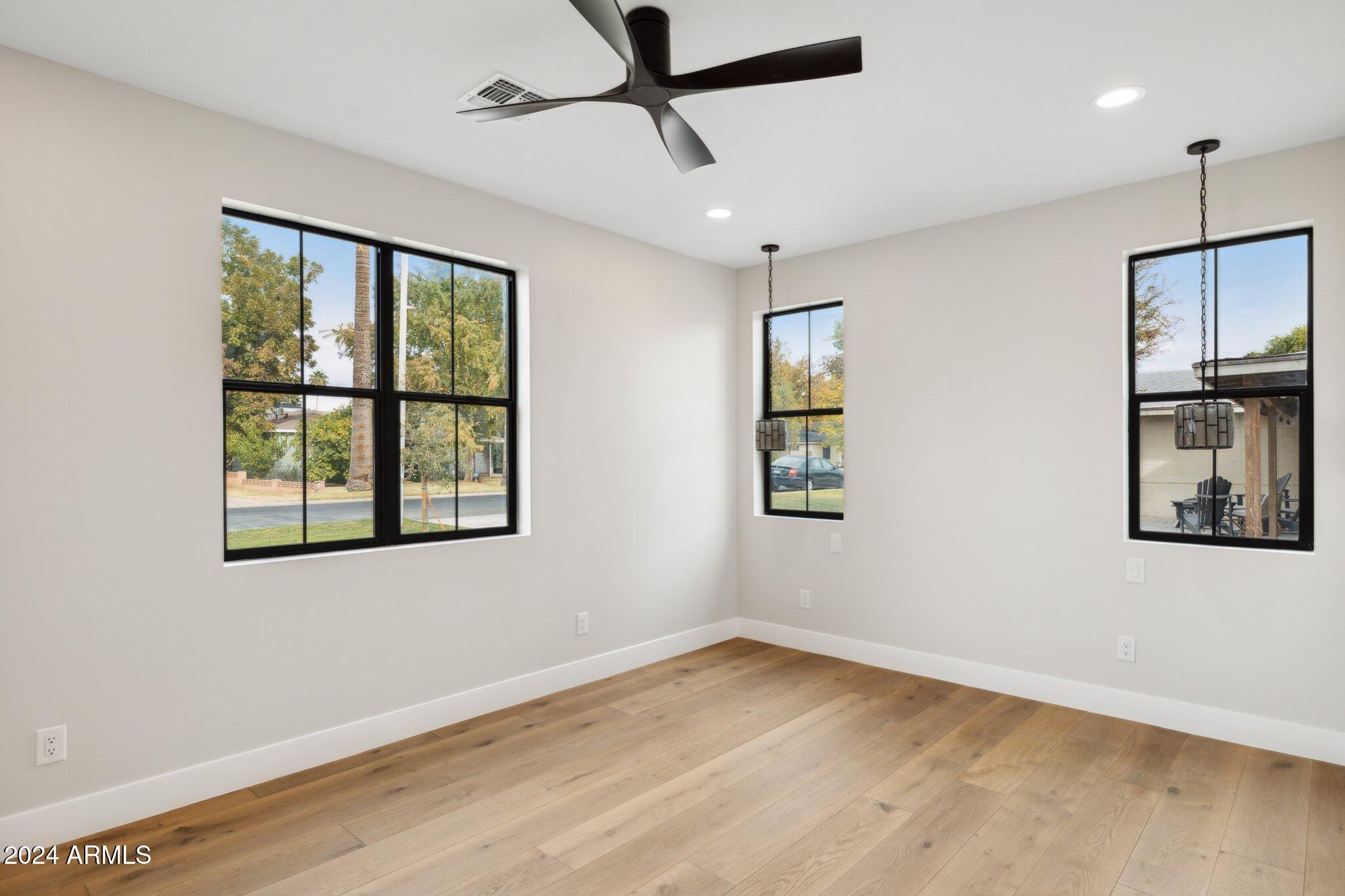 1001 West State Avenue Phoenix, AZ 85021 - Photo 16 of 25 28-web-or-mls-1001-w-state-ave