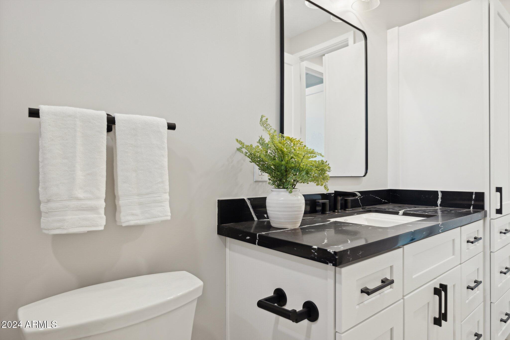 1001 West State Avenue Phoenix, AZ 85021 - Photo 18 of 25 34-web-or-mls-1001-w-state-ave