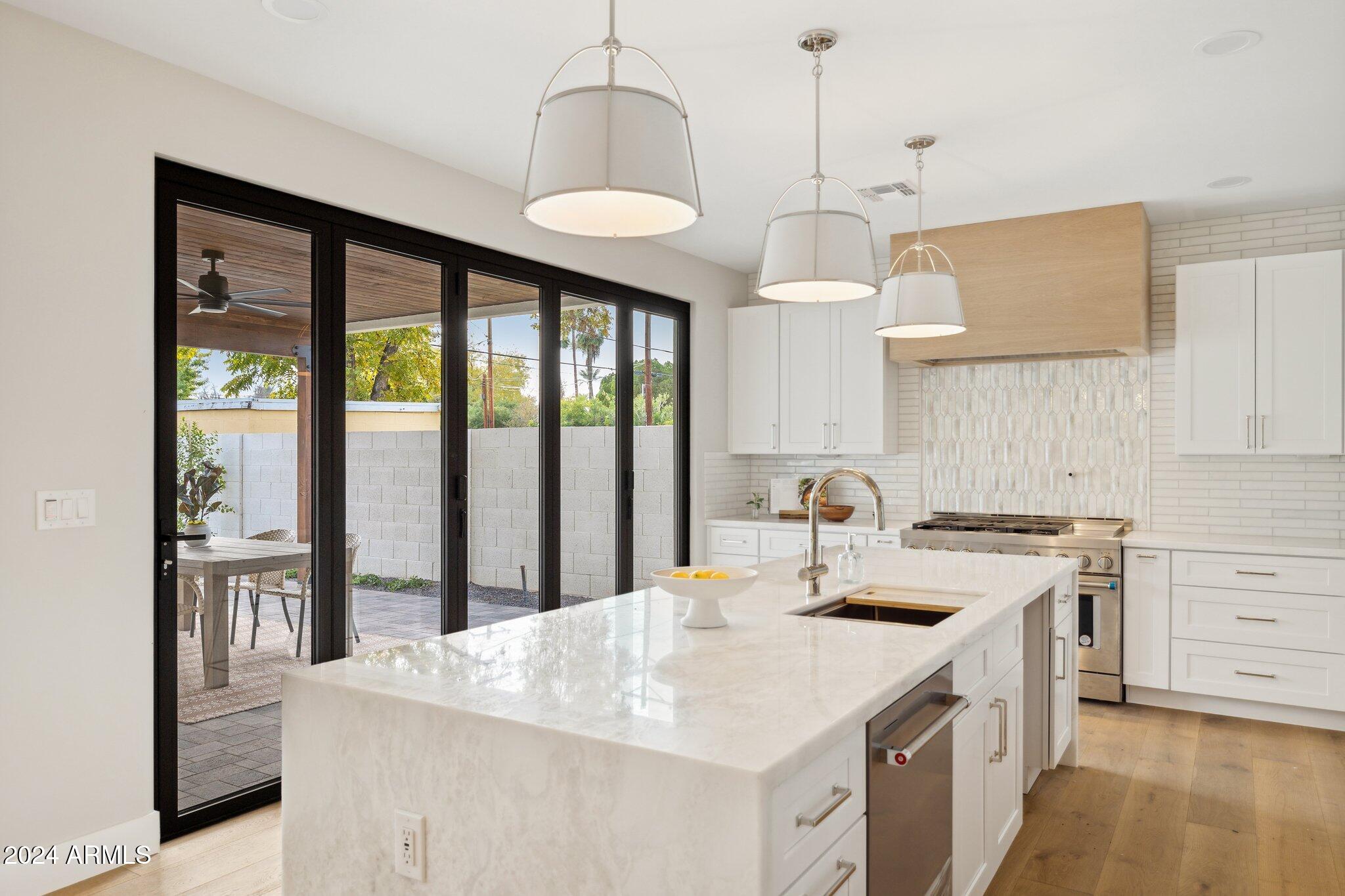 1001 West State Avenue Phoenix, AZ 85021 - Photo 6 of 25 14-web-or-mls-1001-w-state-ave