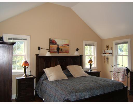 800 Davis School Road Washington, PA 15301 - Photo 13 of 18 Master Bedroom.