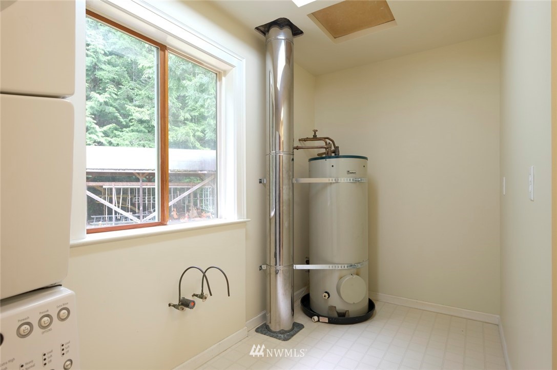 2080 South Discovery Road Port Townsend, WA 98368 - Photo 18 of 33 Gallery Image 18