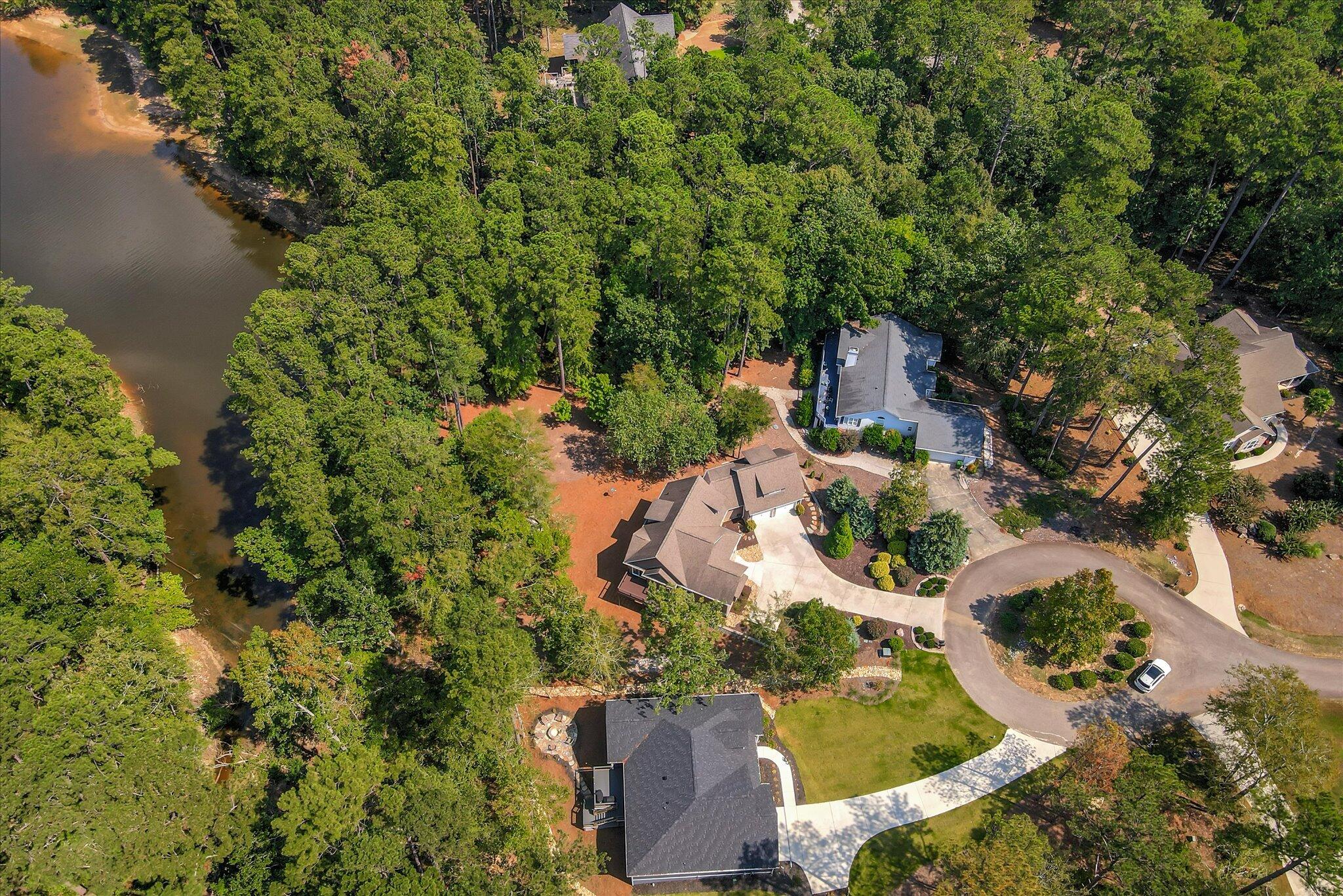 207 Hummingbird Lane McCormick, SC 29835 - Photo 7 of 74 10-110