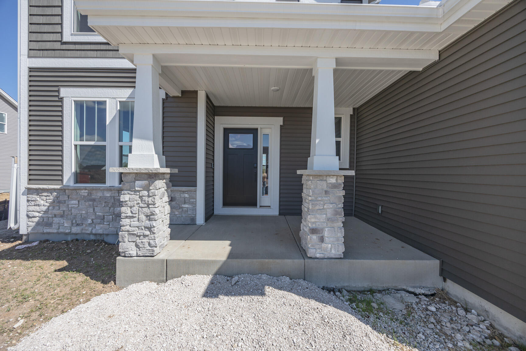 1750 Switchgrass Street Oconomowoc, WI 53066 - Photo 3 of 43 Covered front porch