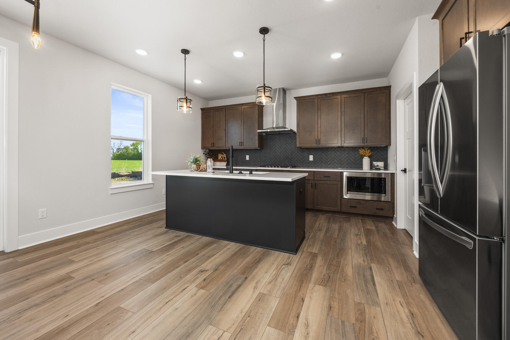 1750 Switchgrass Street Oconomowoc, WI 53066 - Photo 9 of 43 Kitchen