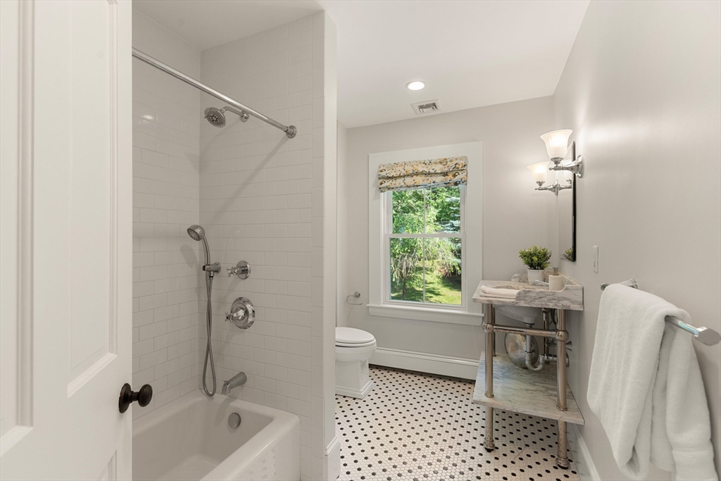 109 Grove Street Lexington, MA 02420 - Photo 28 of 35