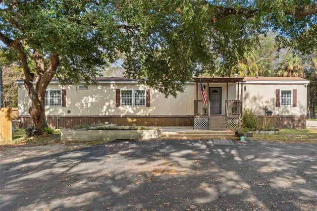 $239,000 | 193 Gladys Avenue, Inglis, FL 34449