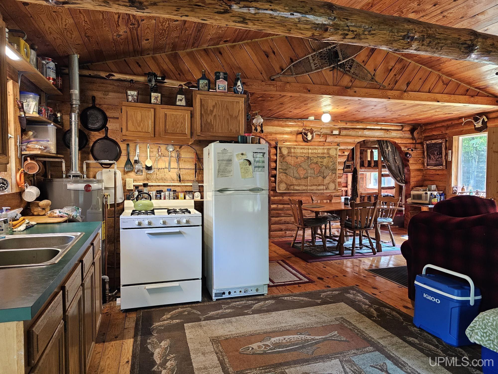 5368 Camp 23 Road Germfask, MI 49836 - Photo 11 of 61 Gallery Image 11