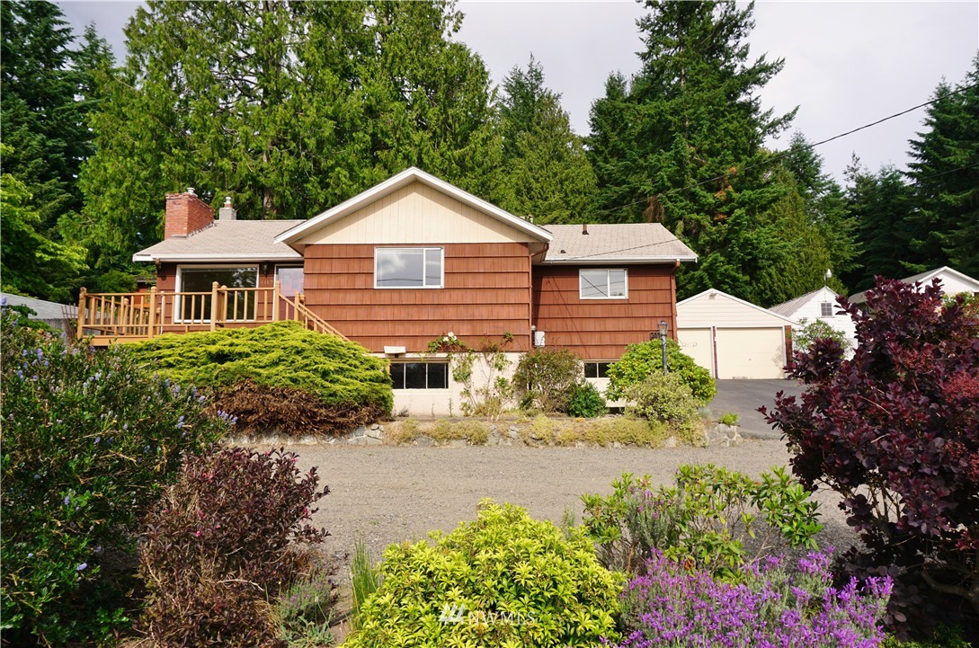 4112 Petersville Road Northeast Bremerton, WA 98310 - Photo 1 of 25 Gallery Image 1