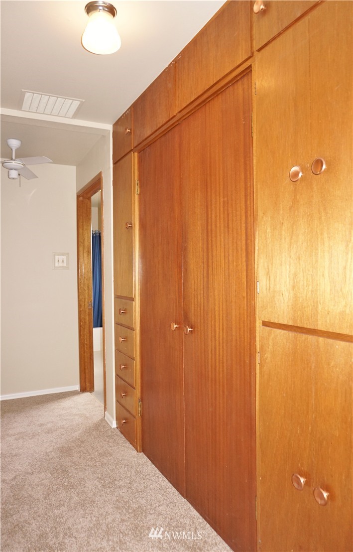 4112 Petersville Road Northeast Bremerton, WA 98310 - Photo 12 of 25 Gallery Image 12