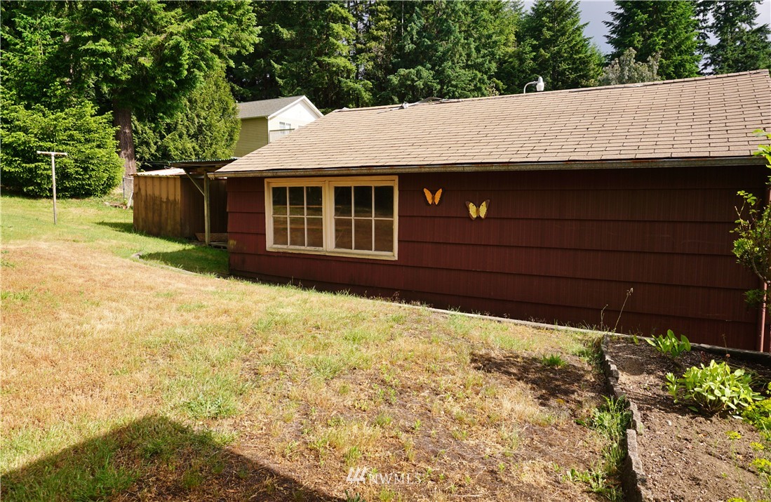 4112 Petersville Road Northeast Bremerton, WA 98310 - Photo 7 of 25 Gallery Image 7