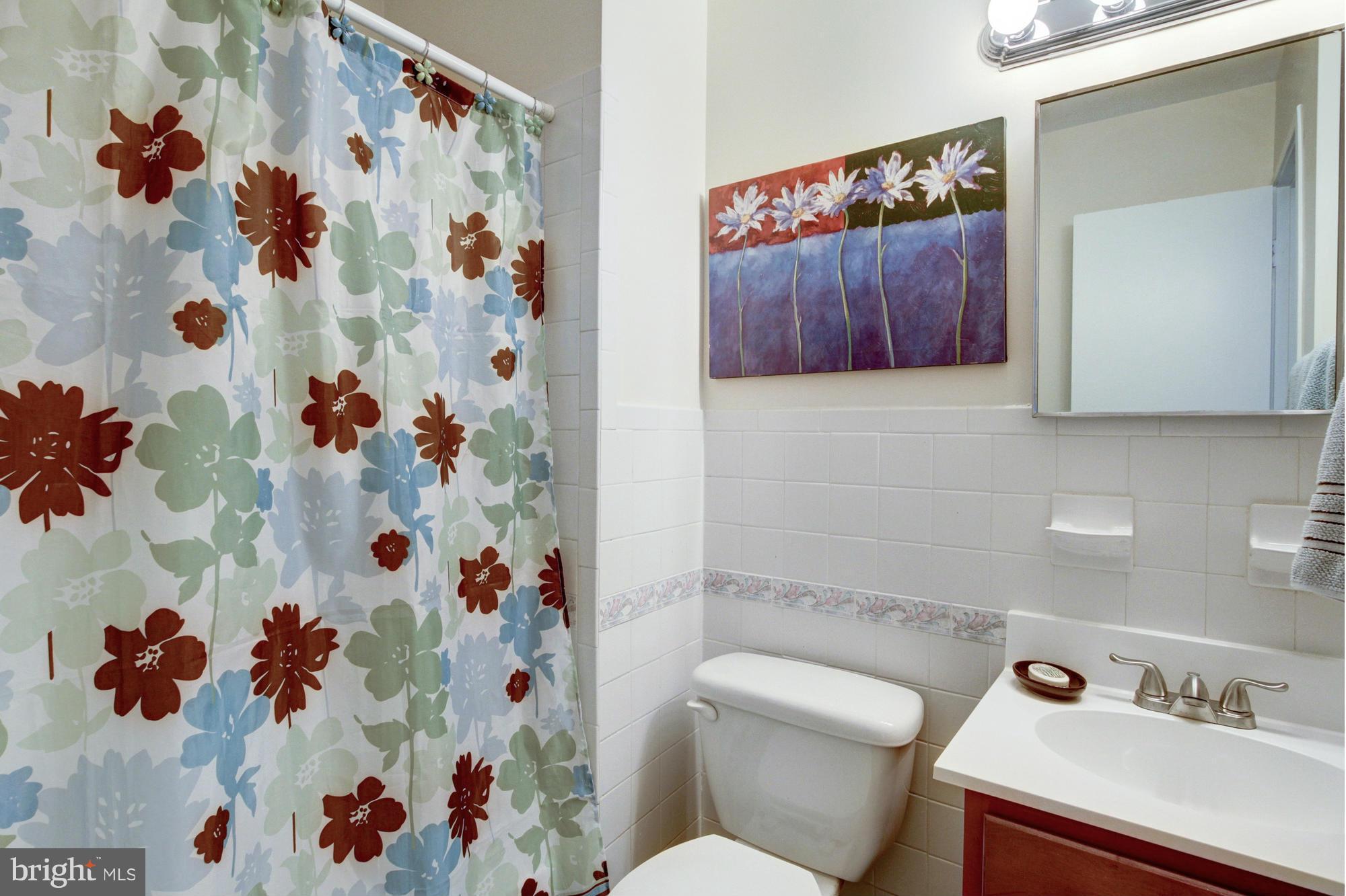 8164 Inverness Ridge Road Potomac, MD 20854 - Photo 14 of 30 Bath