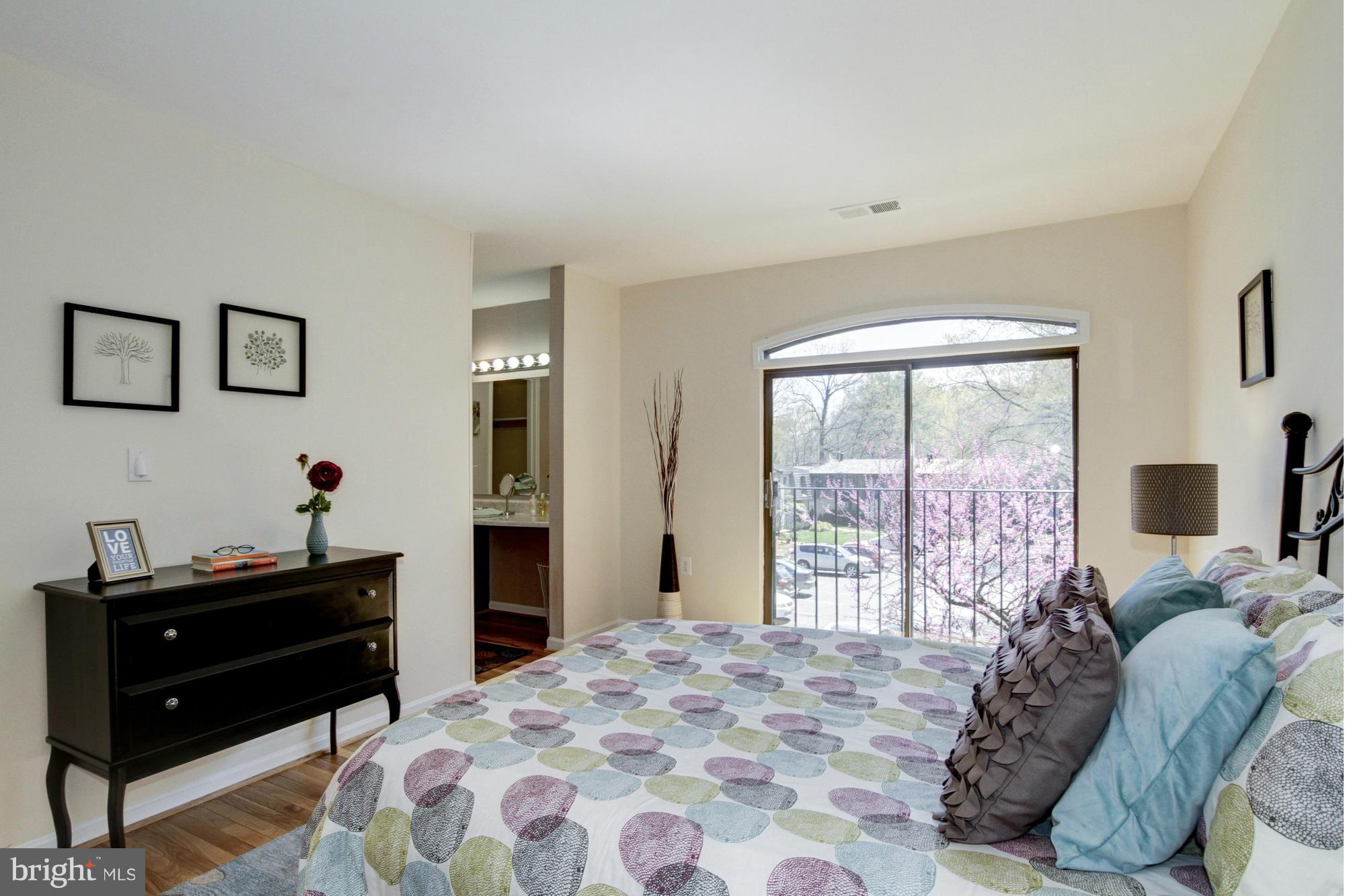 8164 Inverness Ridge Road Potomac, MD 20854 - Photo 17 of 30 Bedroom (Master)