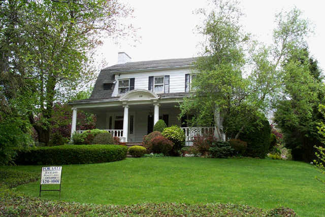 50 East Entry Road Staten Island, NY 10304 - Photo 1 of 3 Primary Photo